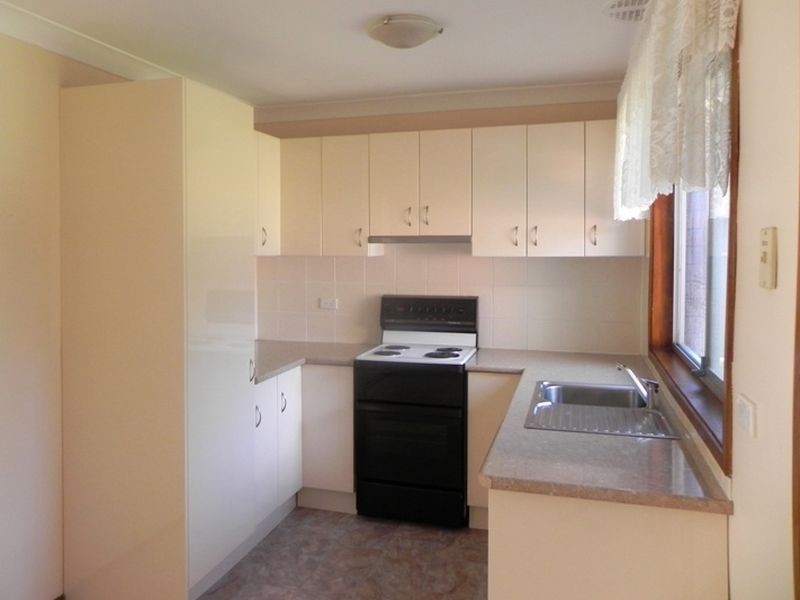 55 Poplar Ave, Albion Park Rail NSW 2527