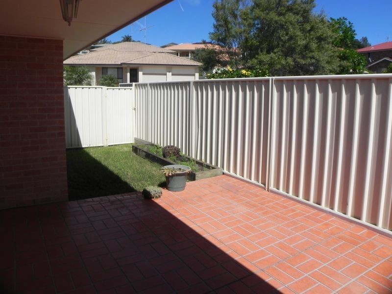 1/2 Colville St, Flinders NSW 2529