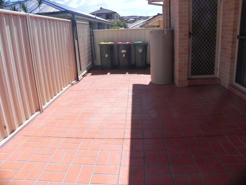 1/2 Colville St, Flinders NSW 2529