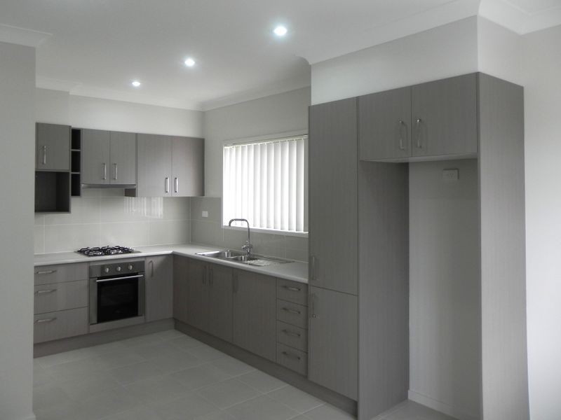 25 Phillip Cres, Barrack Heights NSW 2528