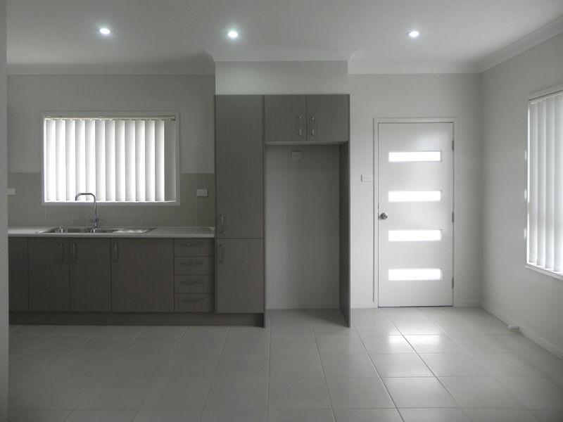 25 Phillip Cres, Barrack Heights NSW 2528