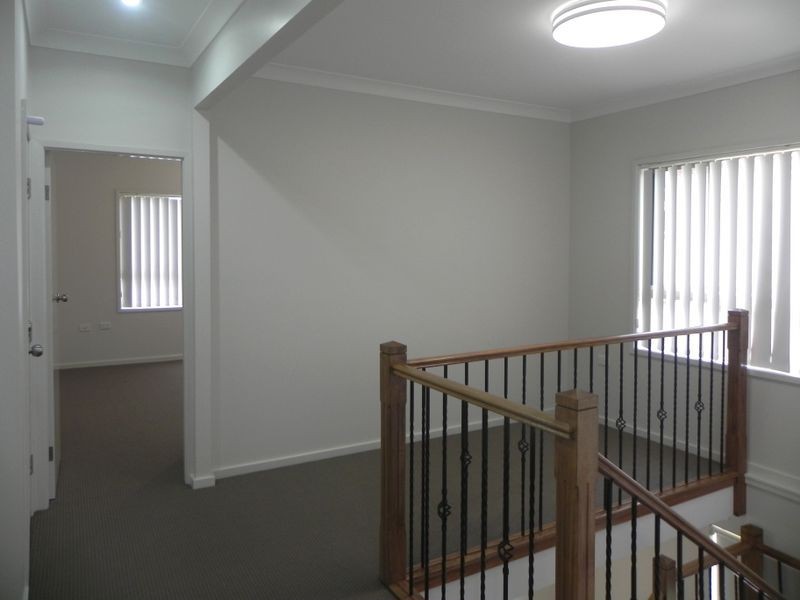 25 Phillip Cres, Barrack Heights NSW 2528