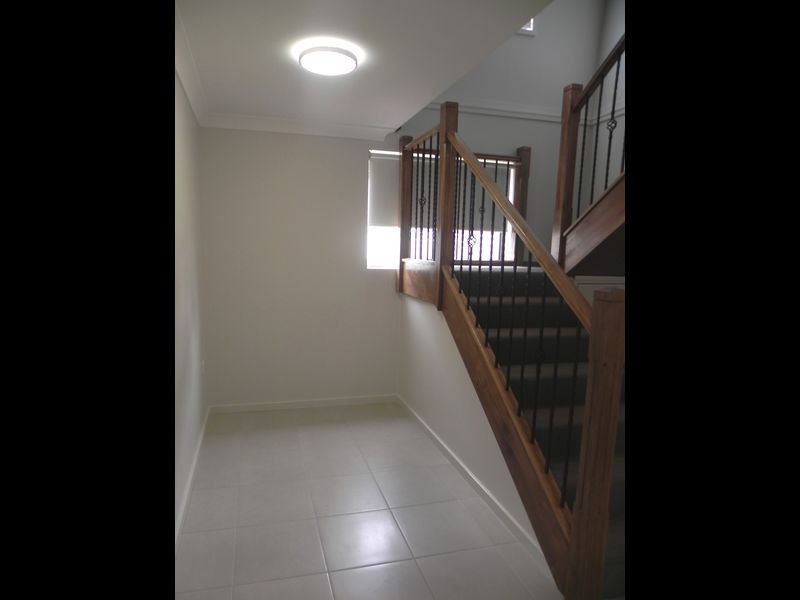 25 Phillip Cres, Barrack Heights NSW 2528