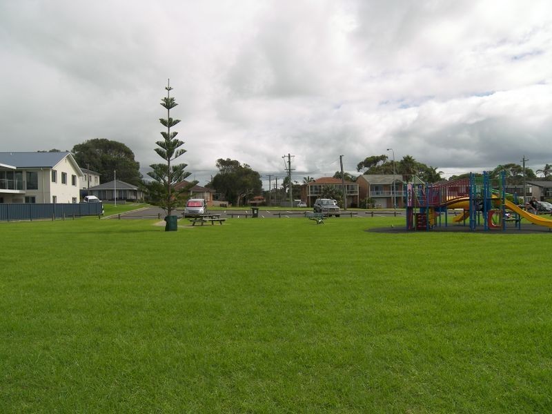 180 North Kiama Dr, Kiama Downs NSW 2533