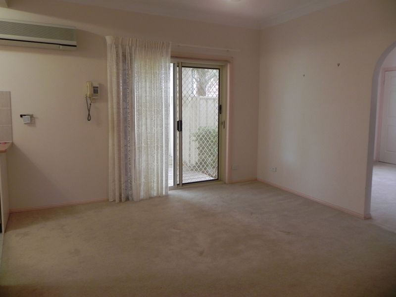 1/72 Daintree Drive, Albion Park NSW 2527