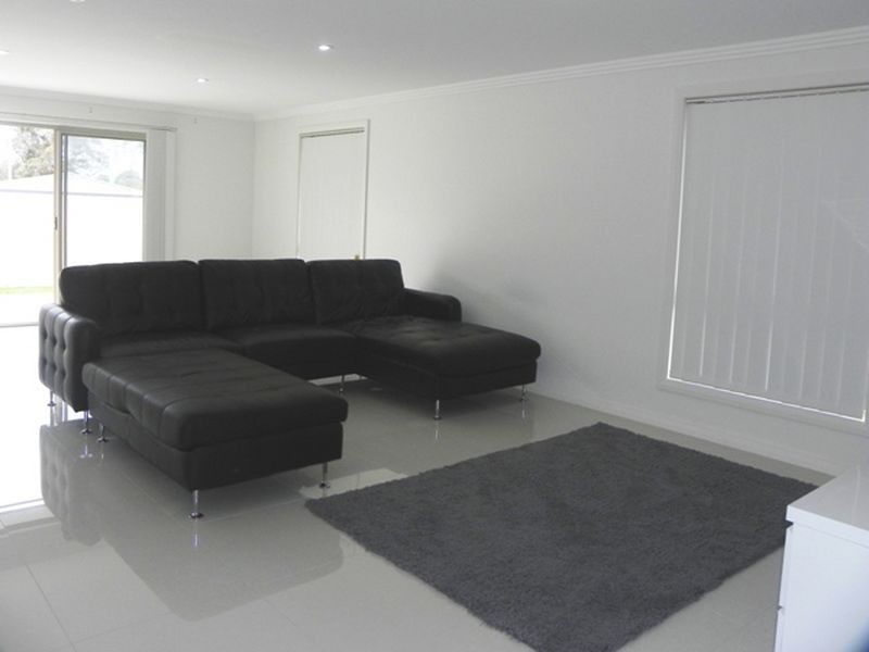 1/9 Banksia Street, Albion Park Rail NSW 2527
