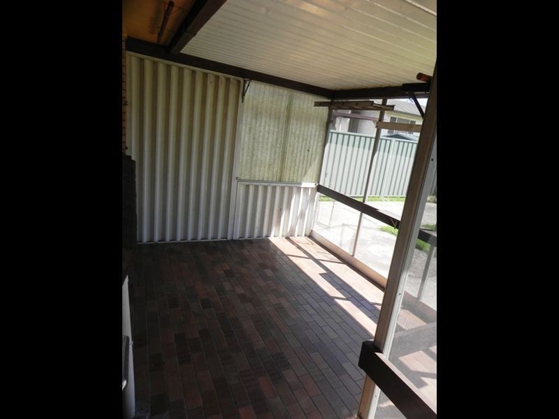 27 Brigadoon Circuit, Oak Flats NSW 2529