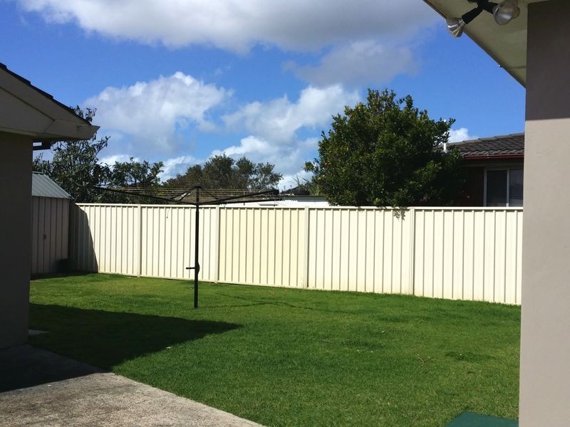 35 Coolibah Ave, Albion Park Rail NSW 2527