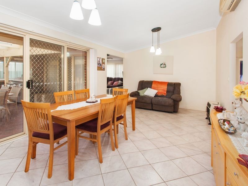 3 Swan Pl, Albion Park NSW 2527