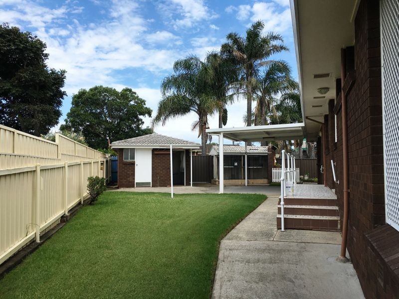 2 Headland Pde, Barrack Point NSW 2528