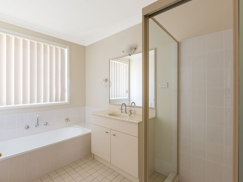6 Kialoa Circuit, Shell Cove NSW 2529