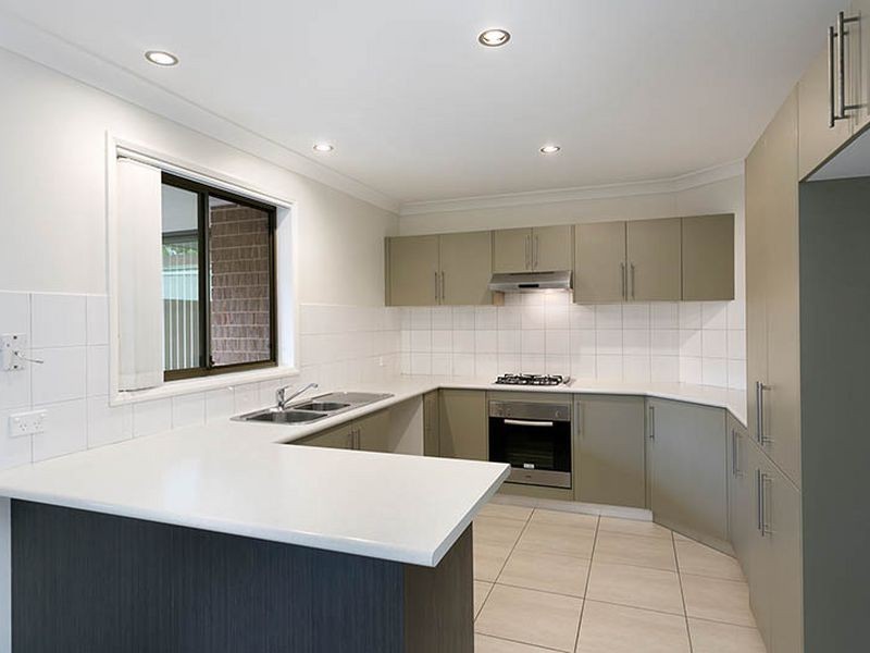 3 Madden Street, Oak Flats NSW 2529