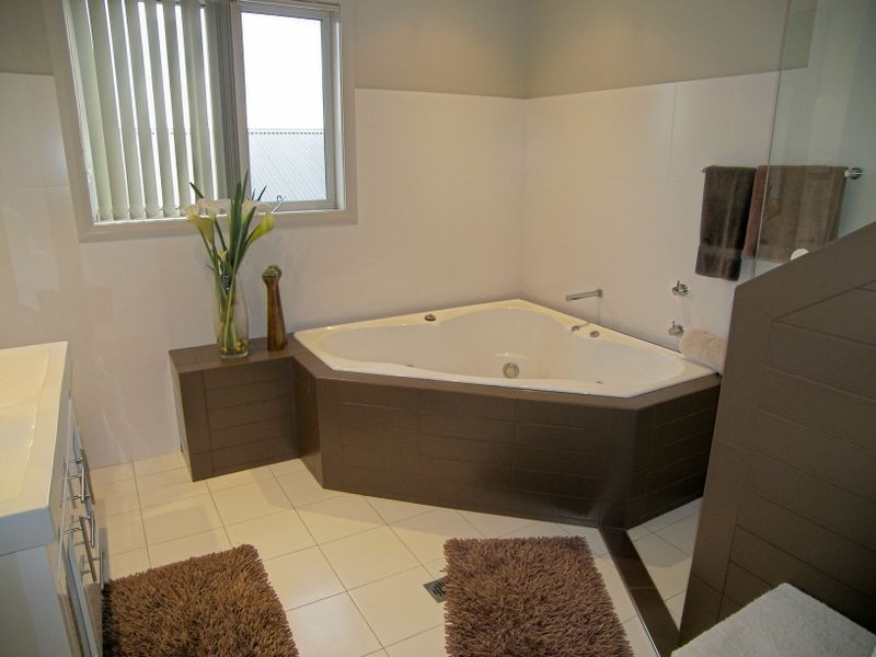 13 Gerongar Crescent, Haywards Bay NSW 2530
