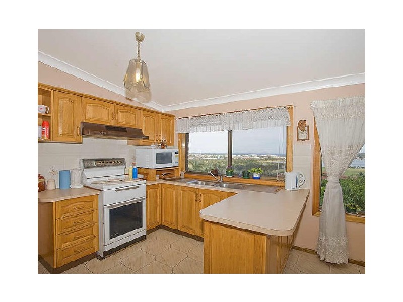 29 Fairfax Road, Warrawong NSW 2502