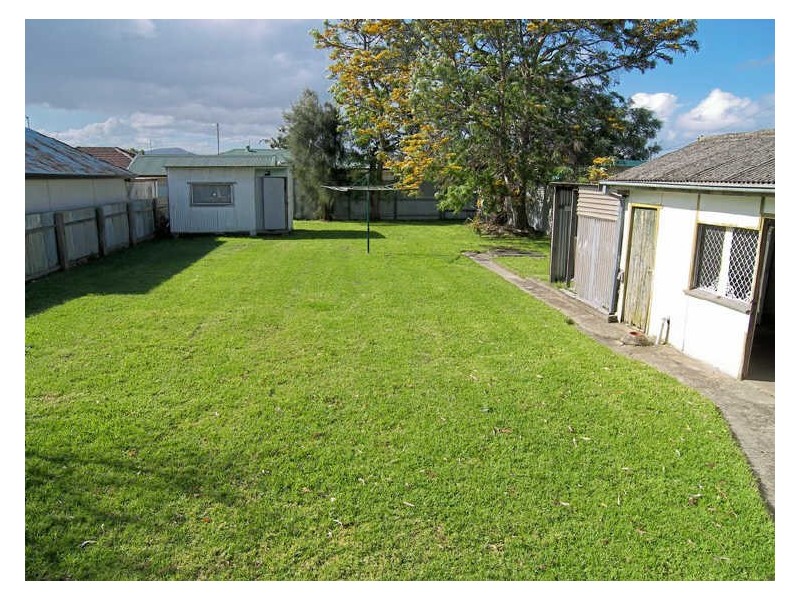180 Pur Pur Avenue, Lake Illawarra NSW 2528