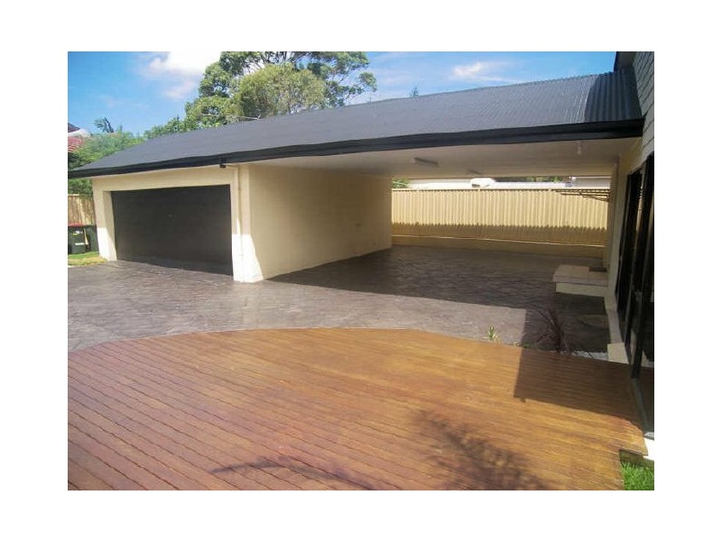 102 Central Avenue, Oak Flats NSW 2529