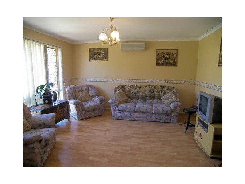 4 Mood Circuit, Albion Park NSW 2527