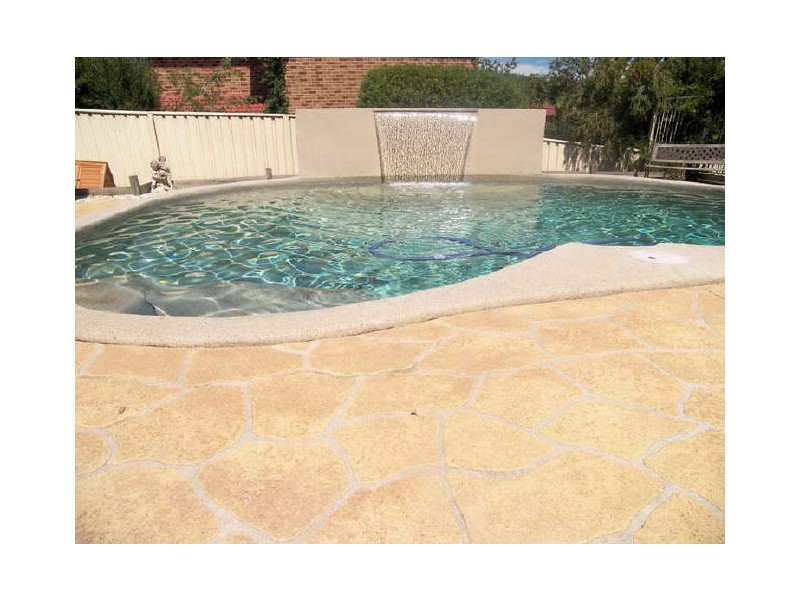 4 Mood Circuit, Albion Park NSW 2527