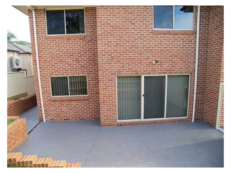 2/49 Fields Dr, Albion Park NSW 2527