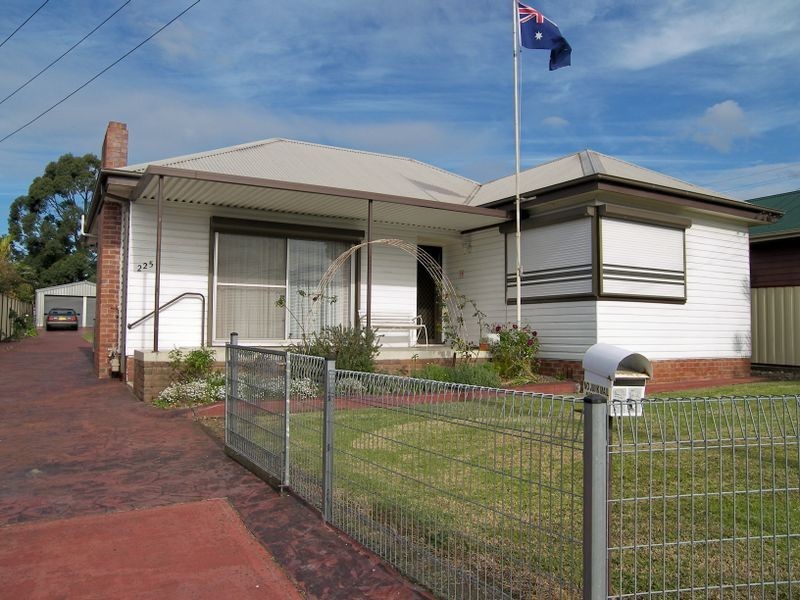 225 Tongarra Road, Albion Park NSW 2527