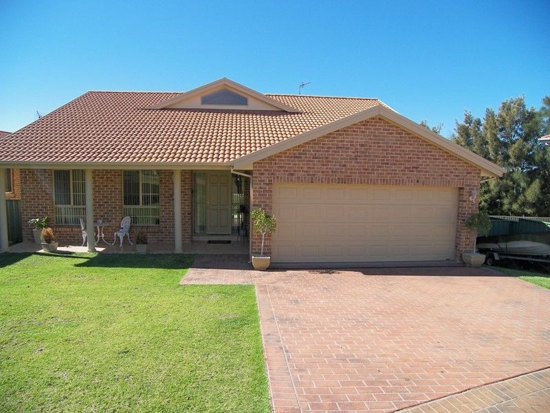 11 The Grove, Shellharbour NSW 2529
