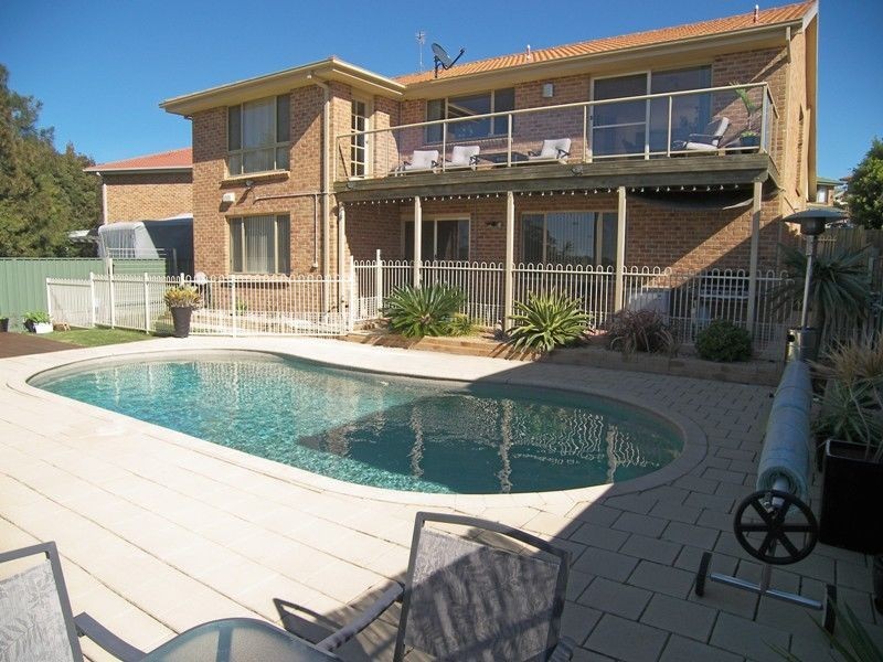 11 The Grove, Shellharbour NSW 2529