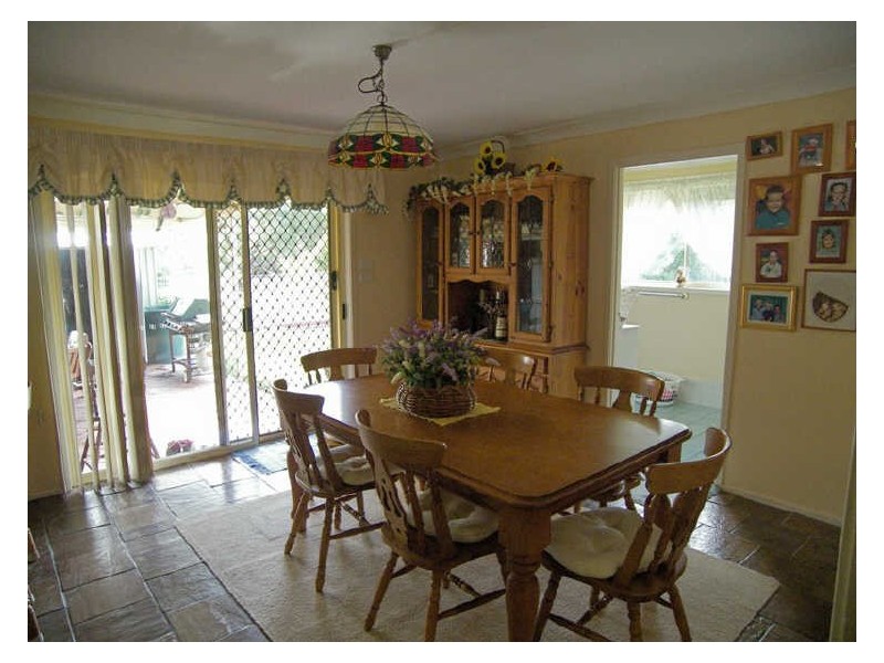 28 Centenary Rd, Albion Park NSW 2527