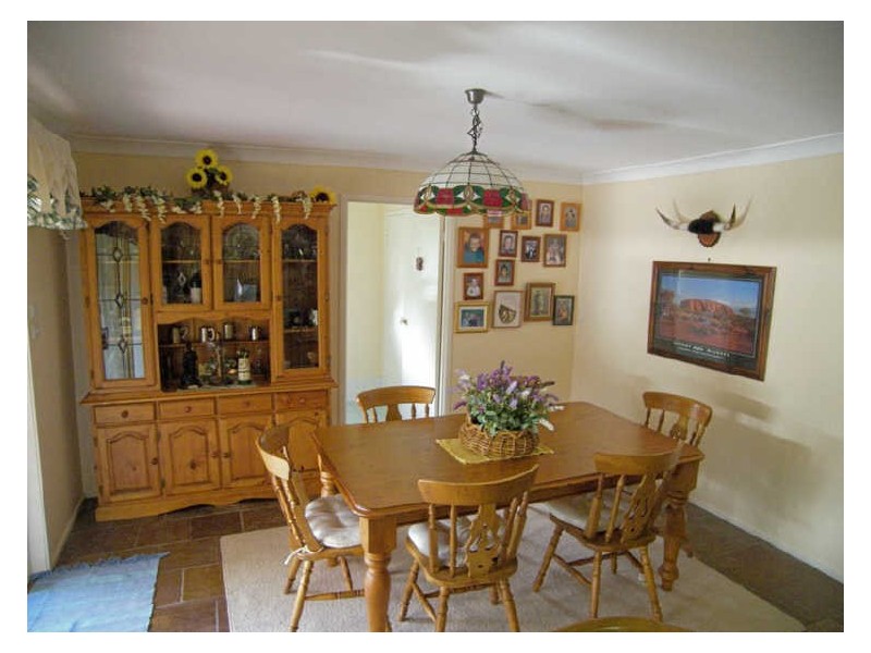 28 Centenary Rd, Albion Park NSW 2527