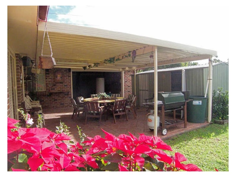 28 Centenary Rd, Albion Park NSW 2527