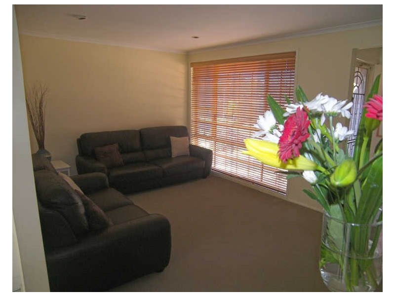 7 Richmond Place, Albion Park NSW 2527