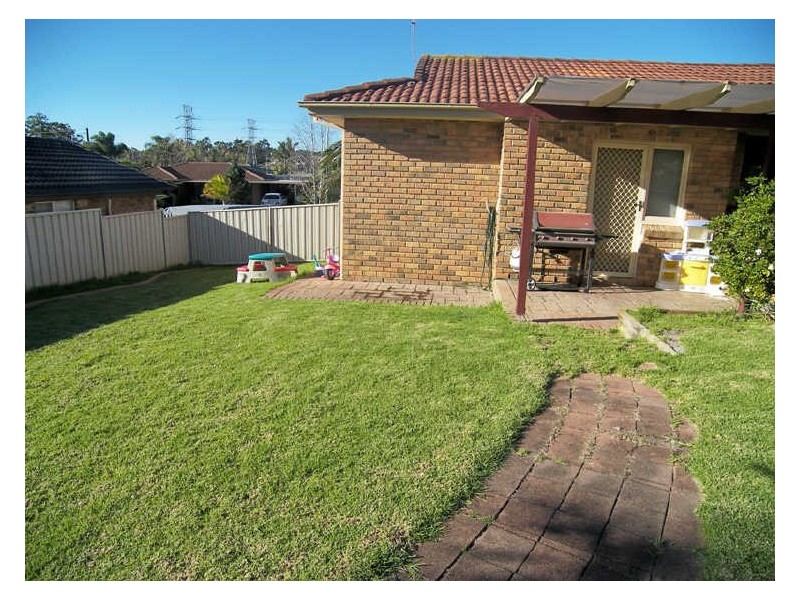 7 Richmond Place, Albion Park NSW 2527
