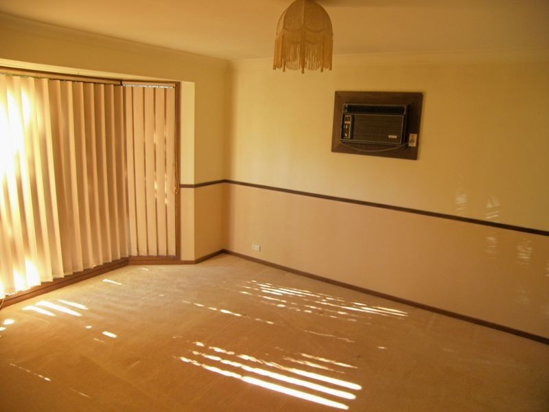 58 Conway Crescent, Oak Flats NSW 2529