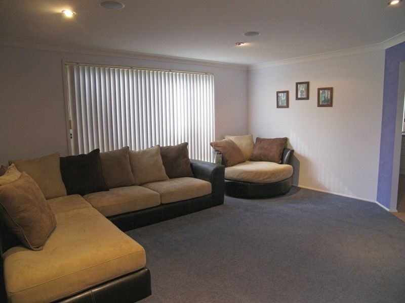 3 Kalgan Way, Albion Park NSW 2527