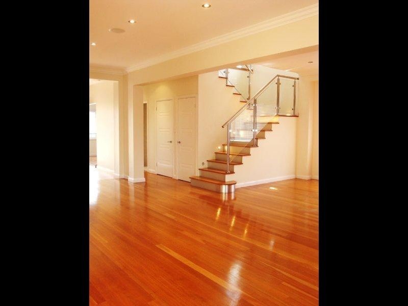 107 Deakin Street, Oak Flats NSW 2529