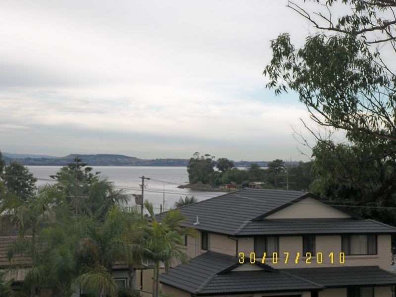 107 Deakin Street, Oak Flats NSW 2529