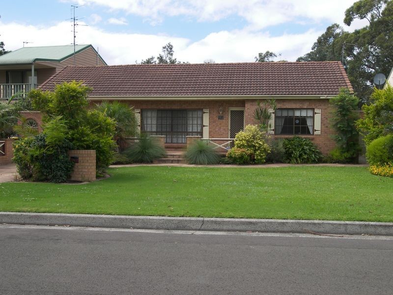 90 Koona Street, Albion Park Rail NSW 2527