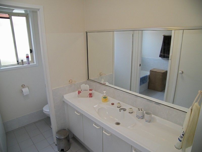 58 Mayfield Circuit, Albion Park NSW 2527