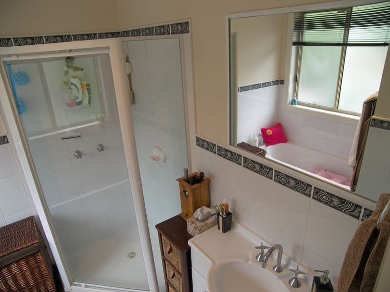 14 Beach Road, Shellharbour NSW 2529