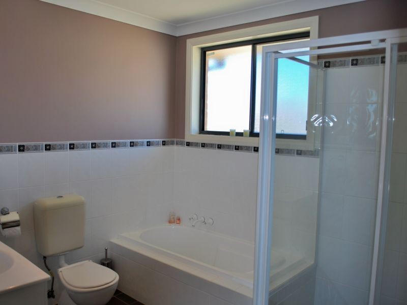 2 Clermont Crescent, Albion Park NSW 2527