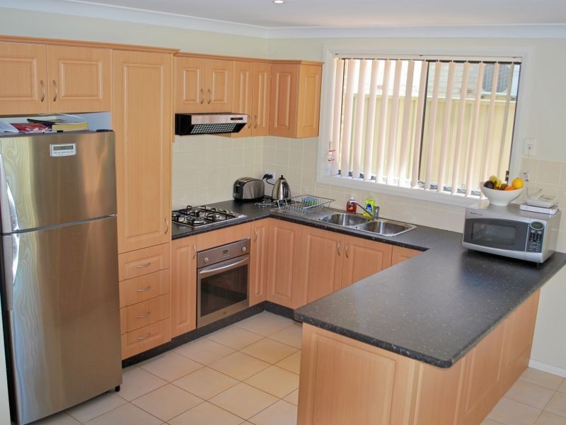 2 Clermont Crescent, Albion Park NSW 2527