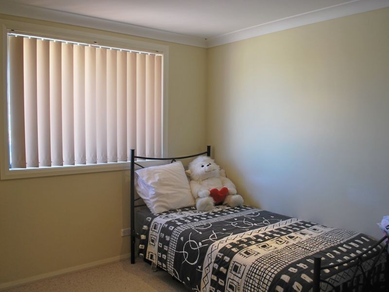 2 Clermont Crescent, Albion Park NSW 2527