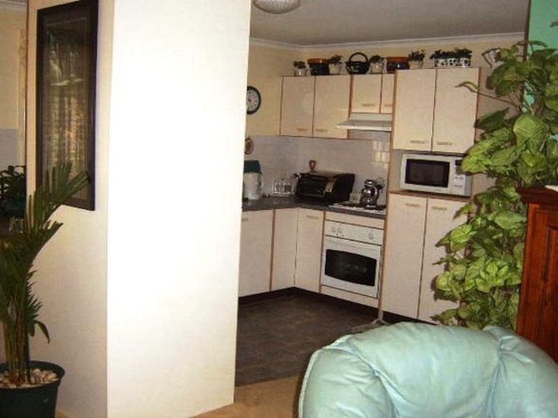 9 Willow Crescent, Kanahooka NSW 2530