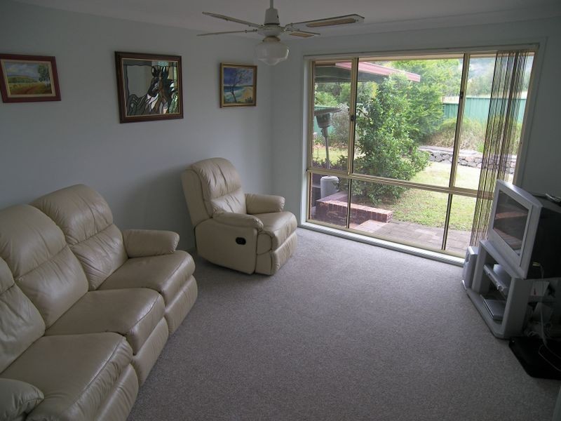 18 Mcinerney Avenue, Albion Park NSW 2527