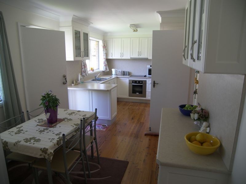 39 Oak Street, Albion Park Rail NSW 2527