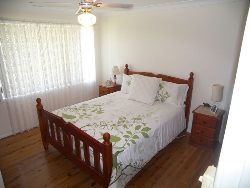 39 Oak Street, Albion Park Rail NSW 2527