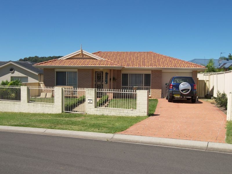 4 Grey Street, Albion Park NSW 2527