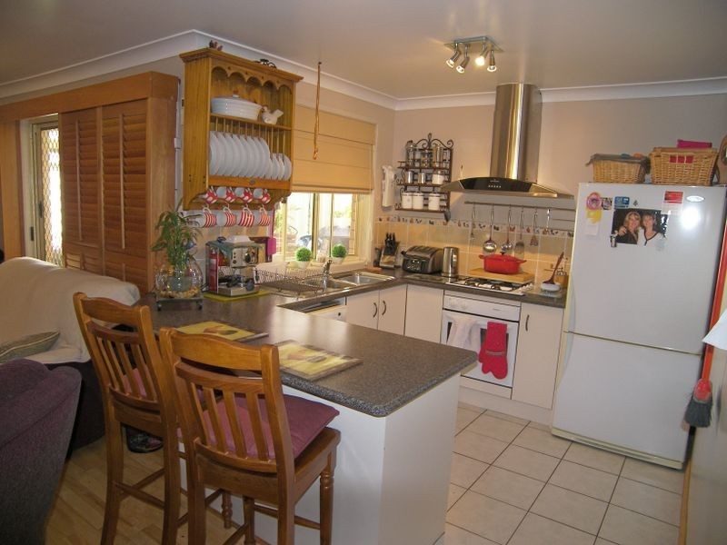 4 Grey Street, Albion Park NSW 2527