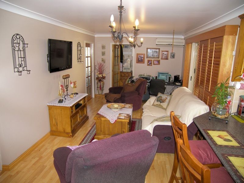 4 Grey Street, Albion Park NSW 2527