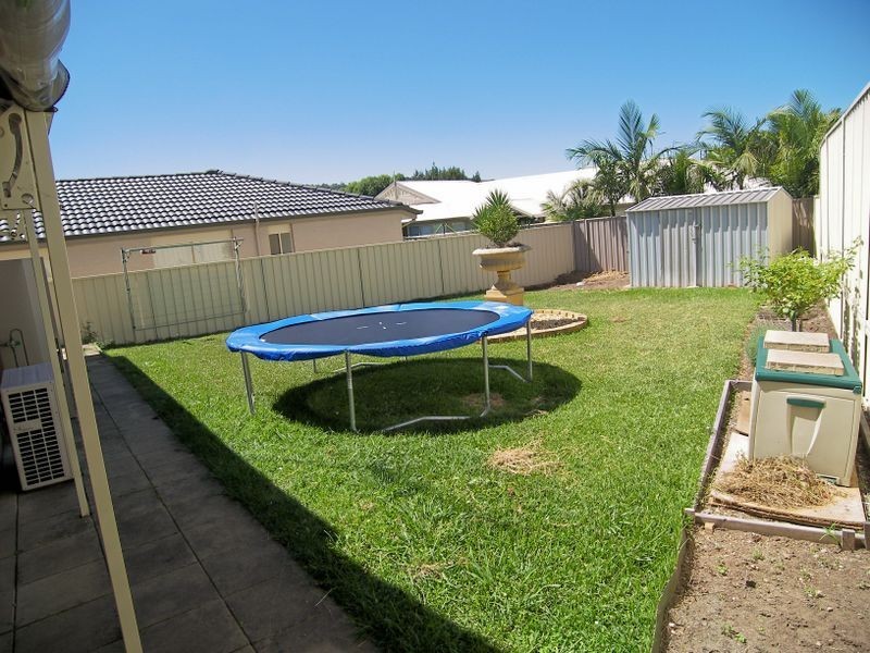 4 Grey Street, Albion Park NSW 2527