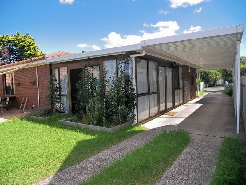 3 Wooroo Street, Albion Park Rail NSW 2527